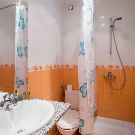 Отель Perla Plaza 3*