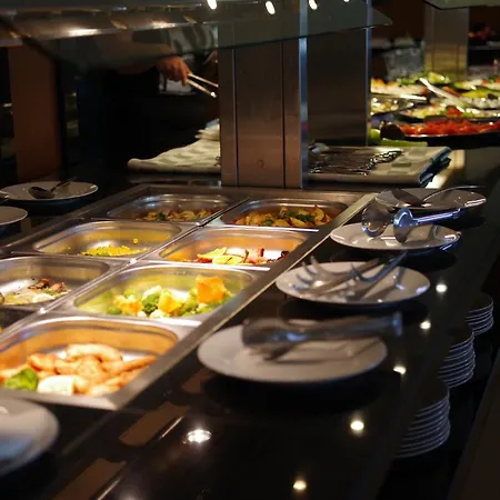 Perla Plaza Отель 3*