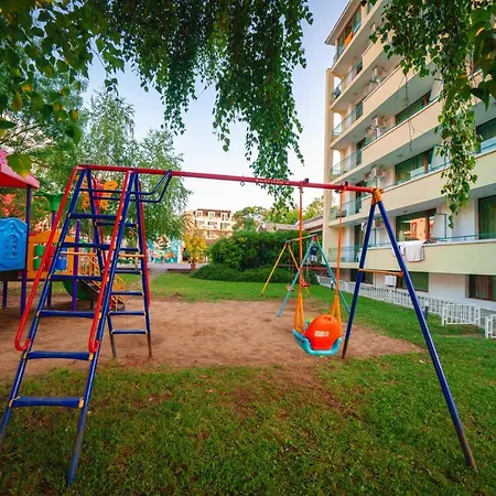 מלון Perla Plaza