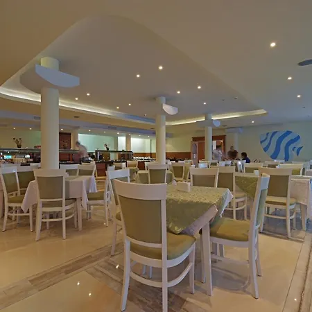 Perla Plaza 3* بريمورسكو