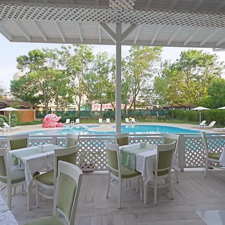 Perla Plaza فندق بريمورسكو