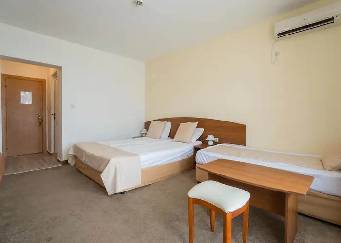 Perla Plaza Hotel 3* Primorsko