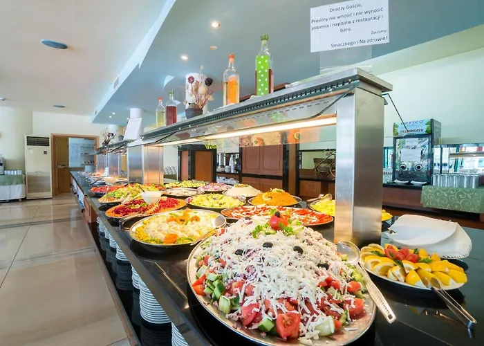 Perla Plaza Hotel 3*